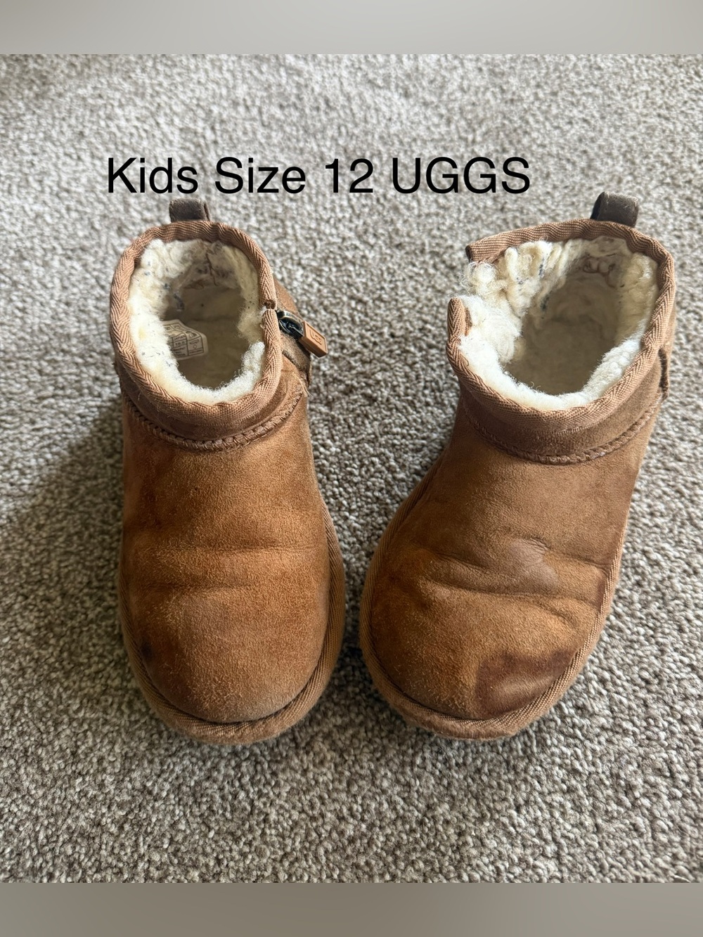 UGG Kids Chestnut zip up size 12. Co Siri on shown in pics